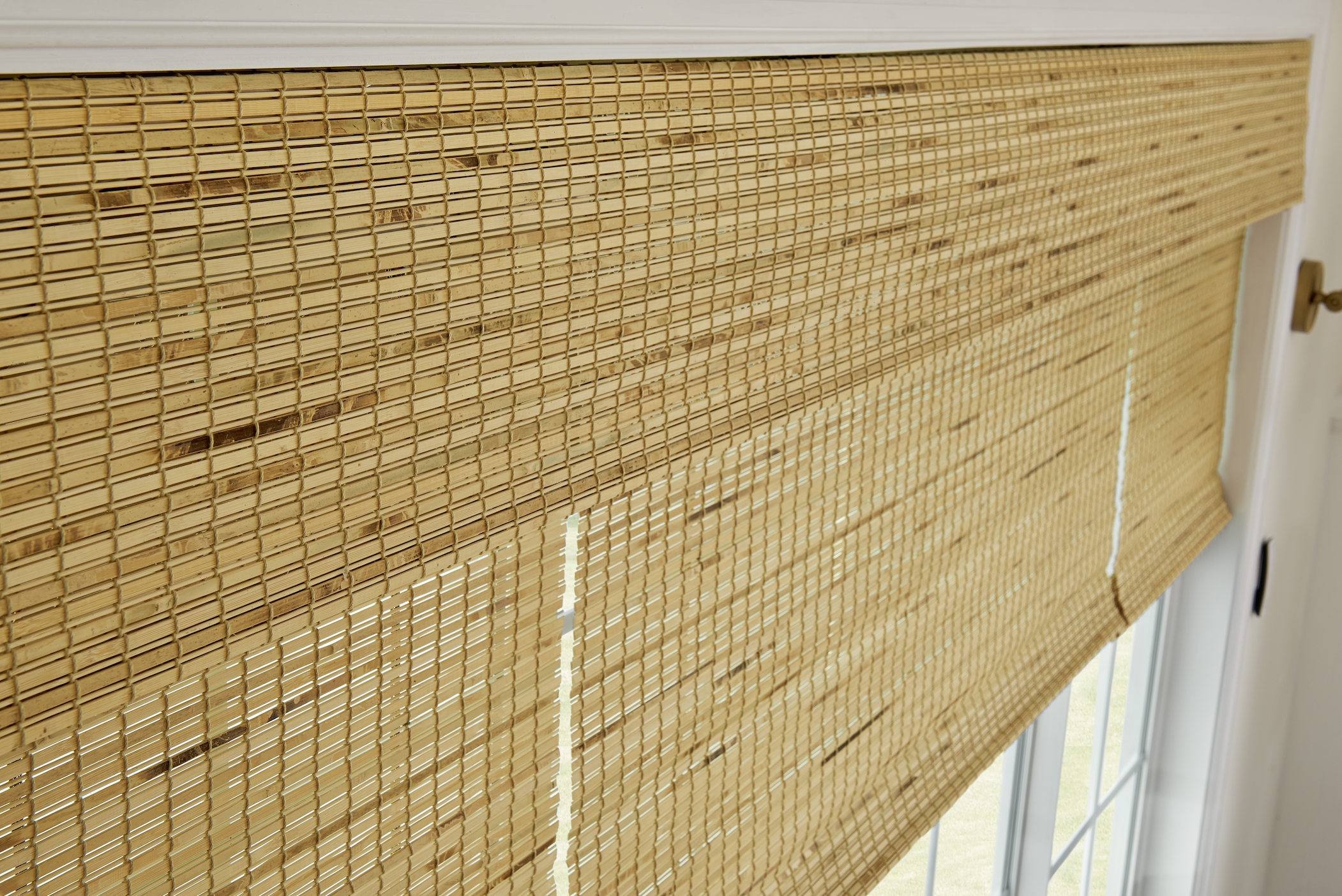 Woven natural shade, close weave detail